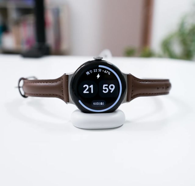 買ったよ！かわいいよ！
#googlepixelwatch4 

丸くてつるりんとした見た目が相変わらずかわいいPixel Watch。
派手な進化はないものの

・ベゼルが狭くなって表示領域🆙
・バッテリー容量🆙
・充電速度🆙

と中々嬉しい進化が目白押し。

詳しくはYouTubeの動画をみてねー！💁

#Googlepixel #googlepixelwatch #pixelwatch 
#pixelwatch4 #ピクセルウォッチ 
#スマートウォッチ #Android